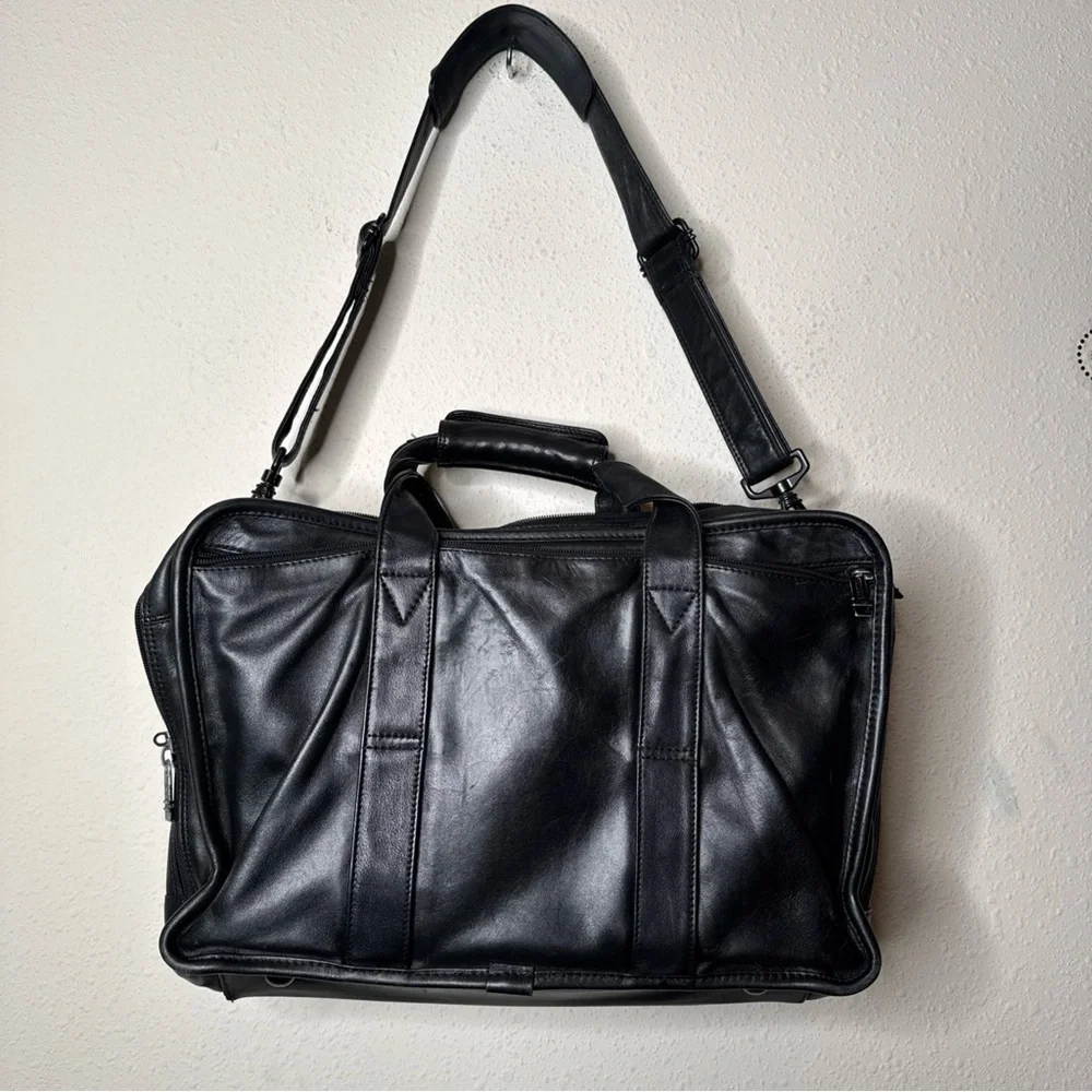 TUMI Alpha Black Leather 17” Messenger‎ Laptop Expandable Briefcase Bag Monogram